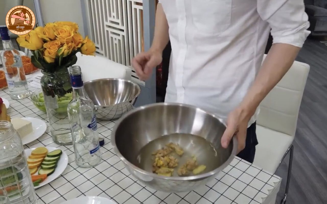 Chú ý vệ sinh bát hương sạch sách sẽ và đúng cách