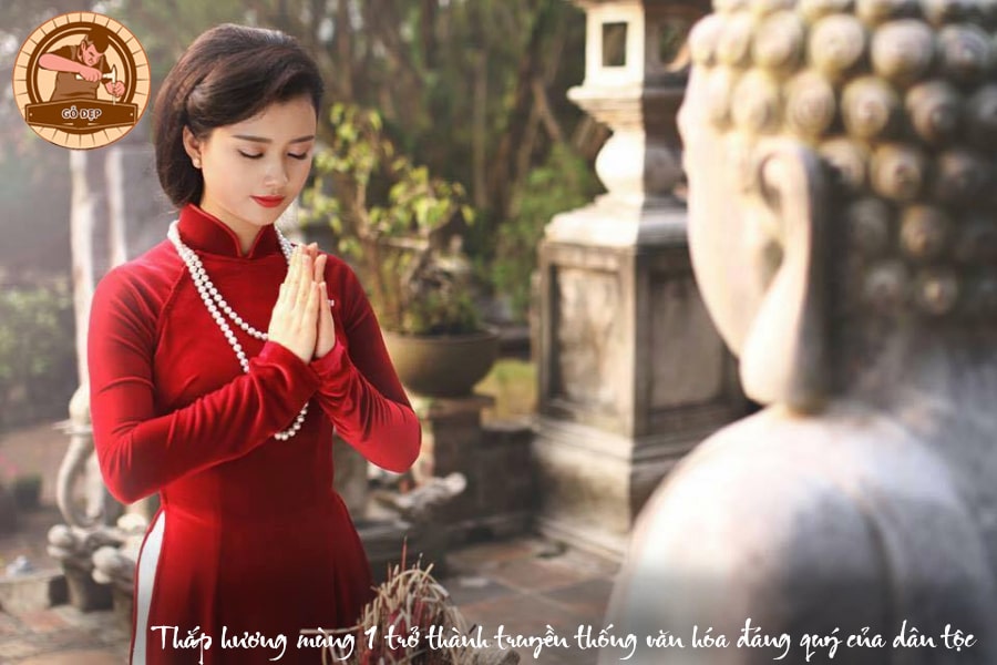 Thắp hương mùng 1 trở thành truyền thống văn hóa đáng quý của dân tộc