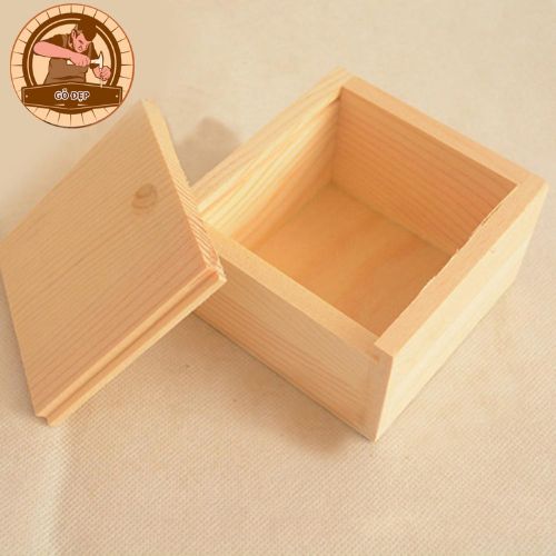 Hộp gỗ nhỏ đơn với thiết kế đơn giản, tiện lợi