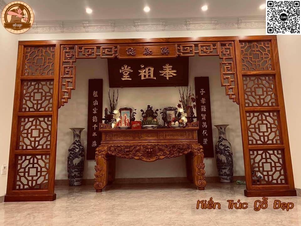 Vách Ngăn Gỗ Tự Nhiên VN 3368 tạo điểm nhấn ấn tượng cho không gian thờ