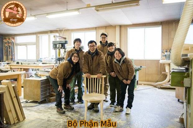 Đội ngũ chế tác lành nghề tại xưởng