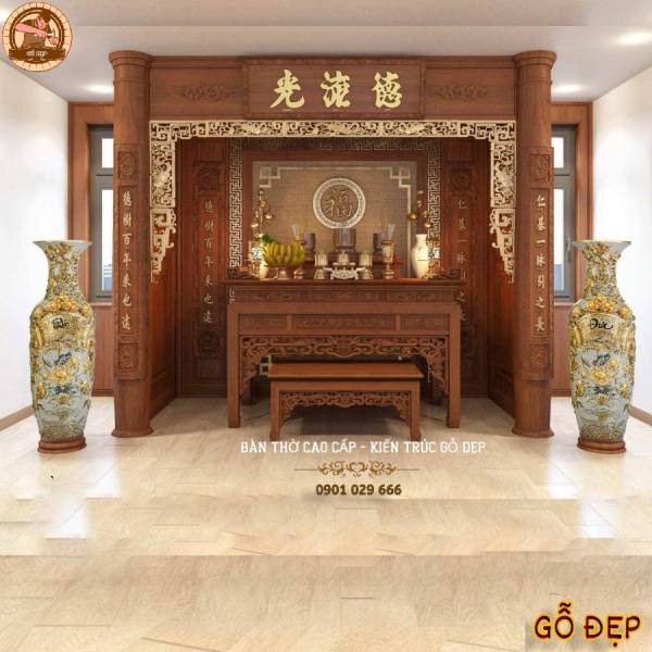 Bàn thờ gia tiên được thiết kế theo phong cách truyền thống