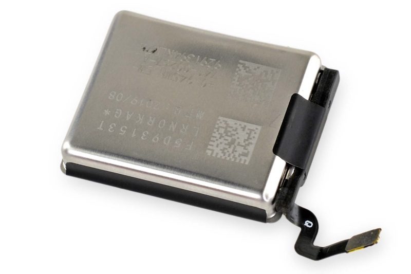 apple-watch-series-5-ban-40mm-co-dung-luong-pin-lon-hon-10-so-voi-series-4