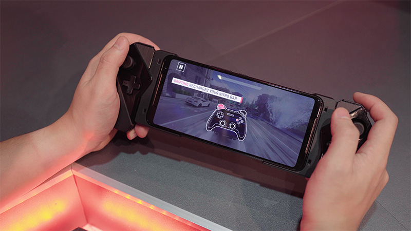 5-uu-diem-hap-dan-moi-game-thu-cua-asus-rog-phone-2