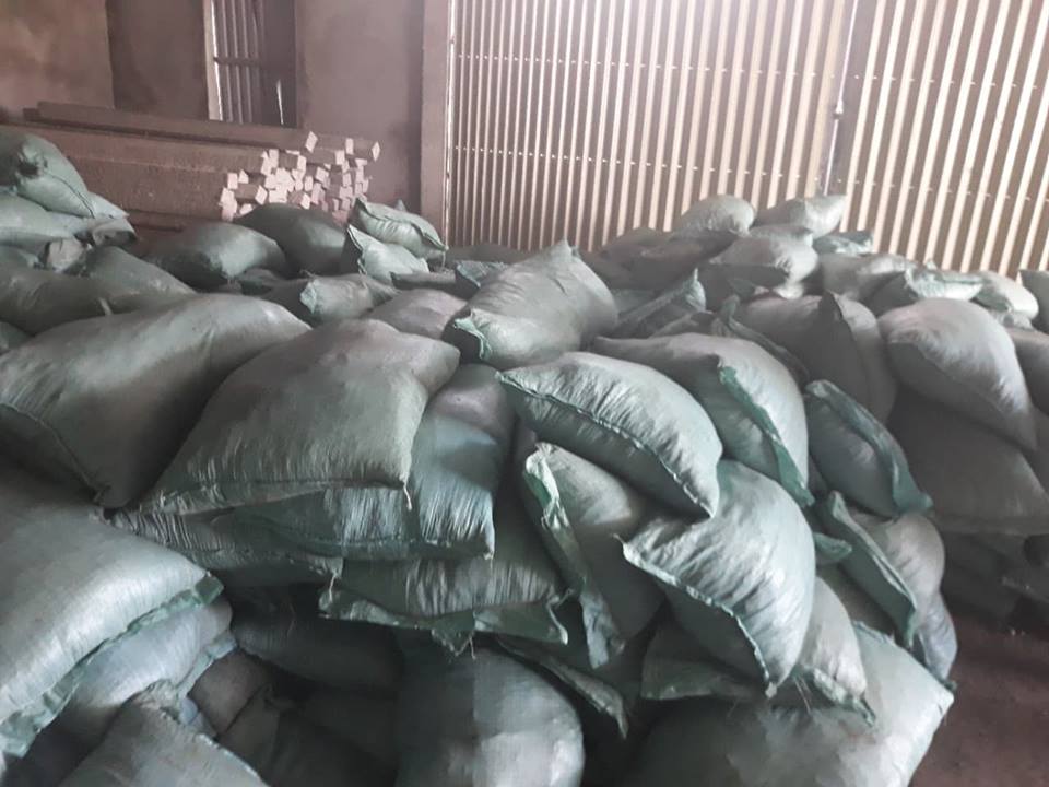 Phân bò khô Hòa Bình - Phân Bò Hoai Mục Hòa Bình được chúng tôi cung cấp.