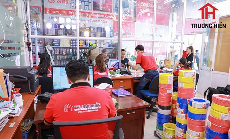 Luôn đặt lợi ích của khách hàng lên hàng đầu