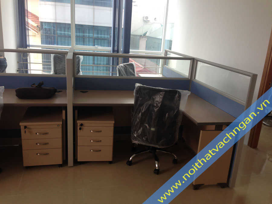 vach-ngan-ban-lam-viec-ni-kinh