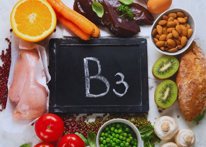 Vitamin B3 (Niacinamide) – Giảm thâm, kiểm soát dầu nhờn