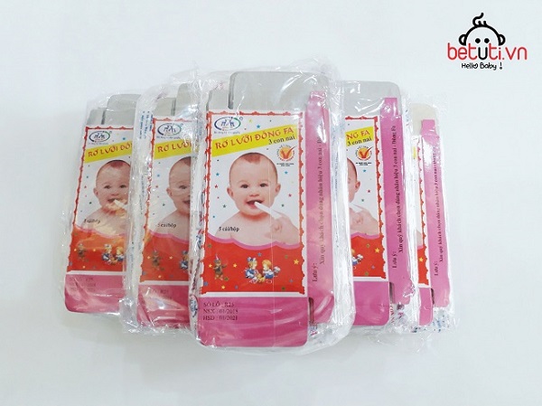 Tưa lưỡi Đông Fa trong trọn bộ đồ sơ sinh mùa thu cho bé trai