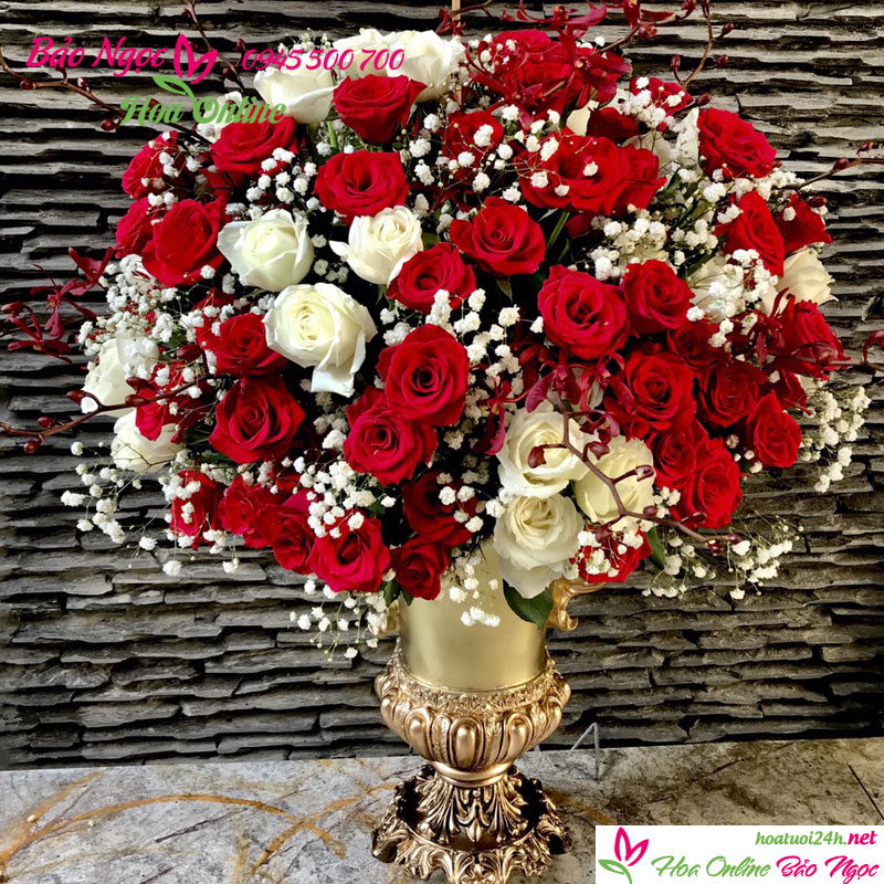 Bình hoa đẹp là cả một nghệ thuật không giới hạn của người cắm hoa