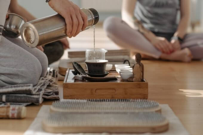 Những lưu ý về cà phê và trà đối với thiền định