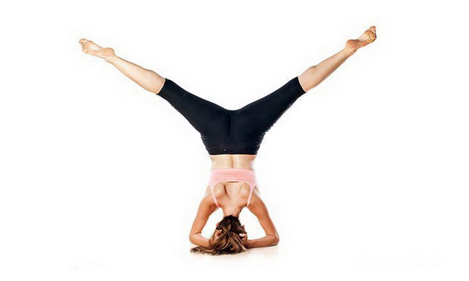 Tư thế nghịch đảo đứng bằng đầu