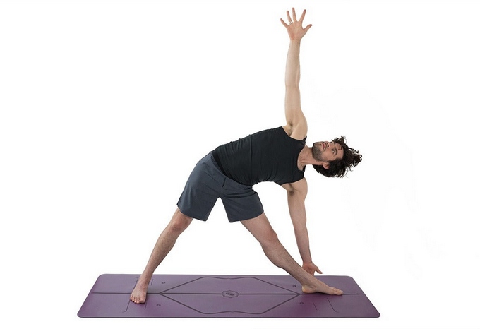 Tư thế Tam giác (Trikonasana)