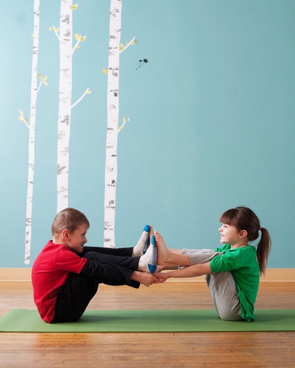 Yoga dạy trẻ em về nhận thức cơ thể