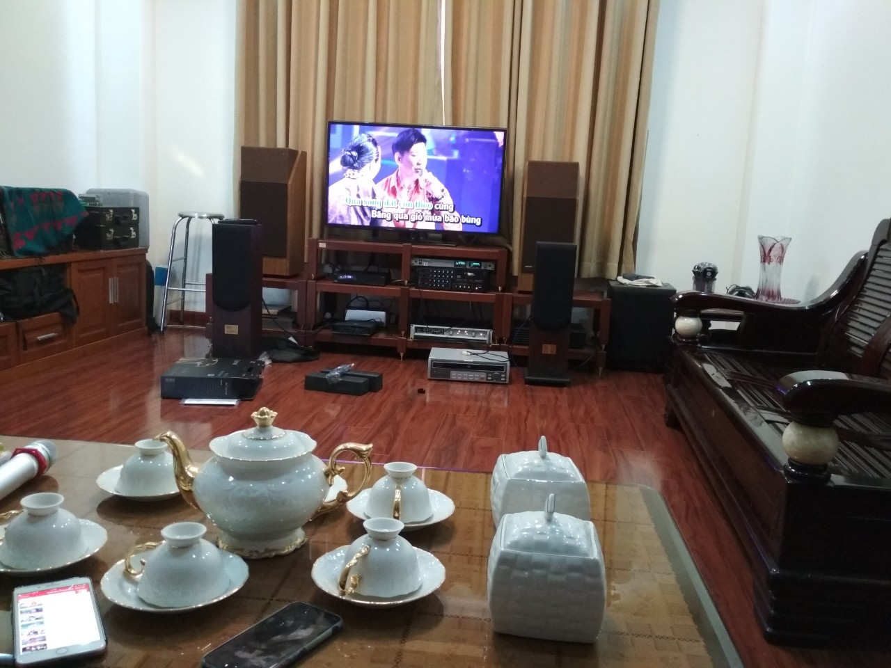 05 mẫu đầu Karaoke tốt đáng mua nhất để chơi Tết 2019 cho gia đình - 33