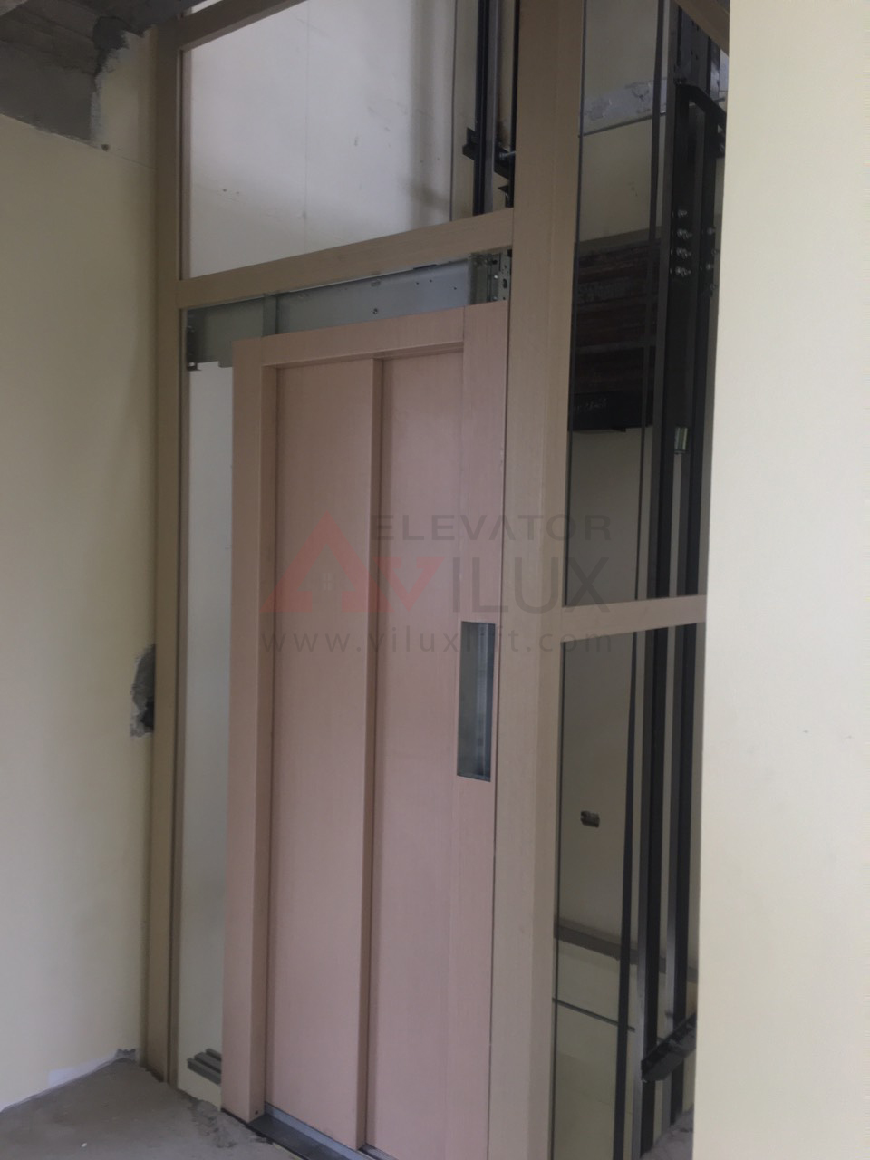 Thi công thang máy cho nhà cải tạo