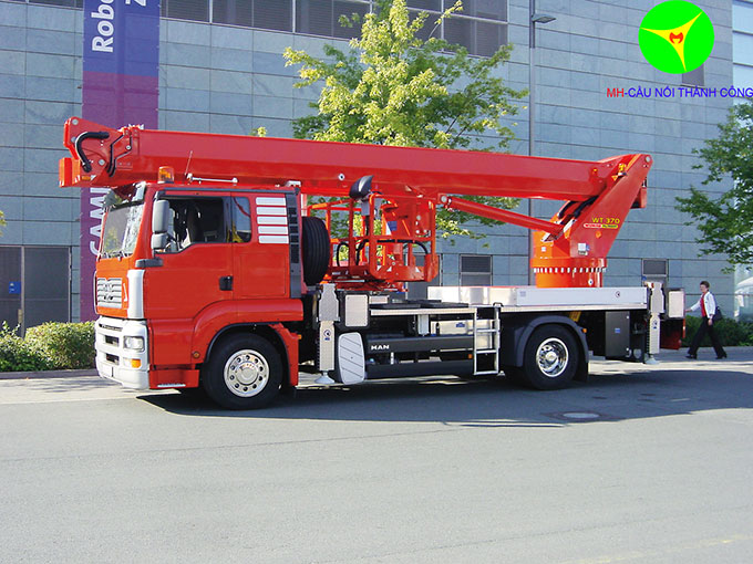 xe nâng người 37m