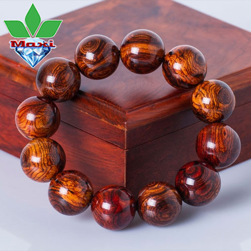 Vòng gỗ trầm vân