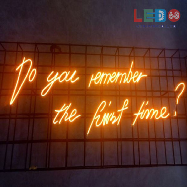 Ý tưởng dùng đèn dây trang trí quán cafe cực ấn tượng