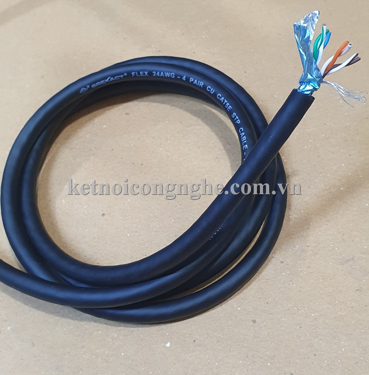 cáp mạng cat5e STP EXACT-TH004