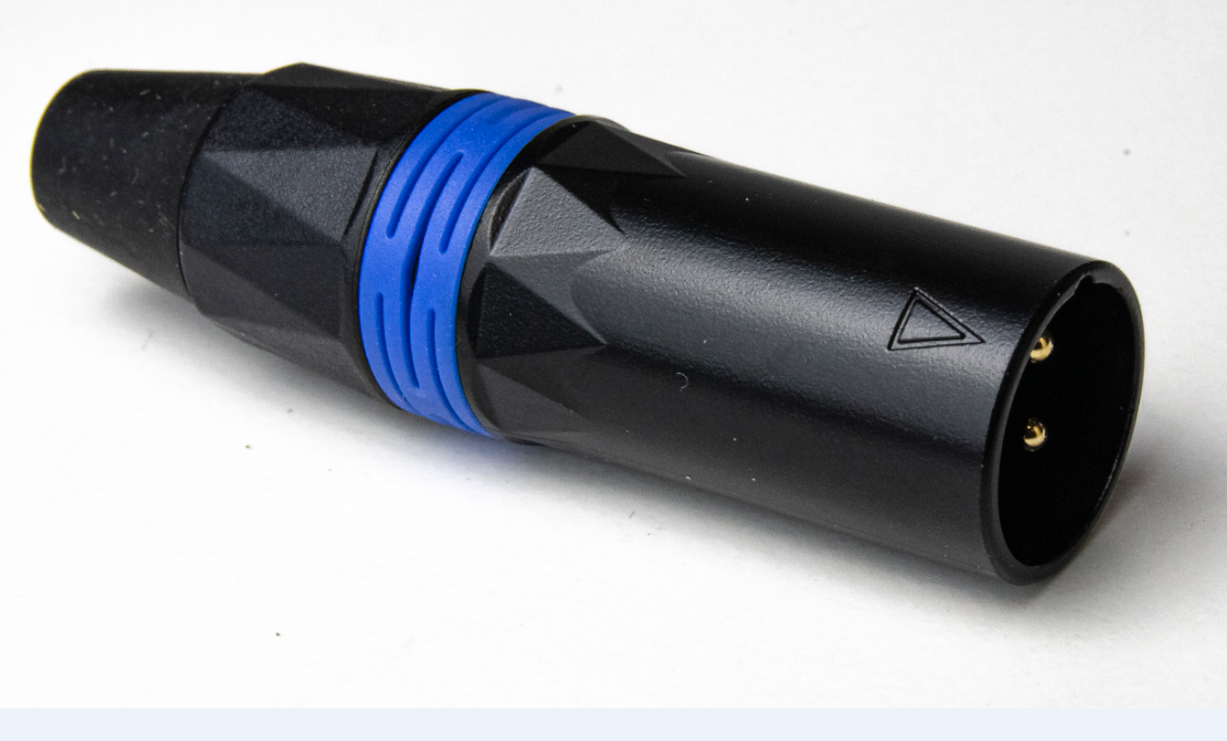 LA1137BG canon đực đen