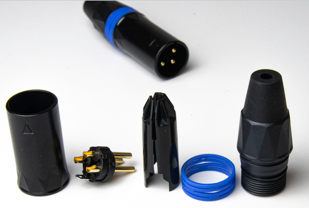 LA1137BG canon đực đen