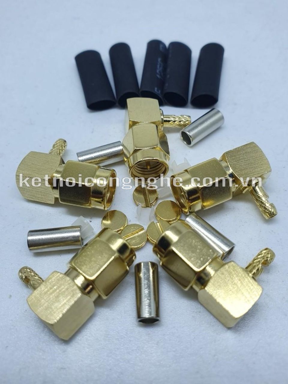 SMA MALE FOR RG174, RG316 CABLE: SMA đực kim cong 174