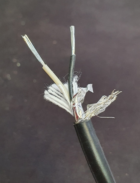 Cáp tín hiệu điều khiển  2*24AWG (2*0.25mm2) -2 core signal cable AIPU-TH-224E