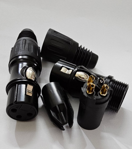 BC3F-BG0S cặp canon  cái đen mạ vàng
