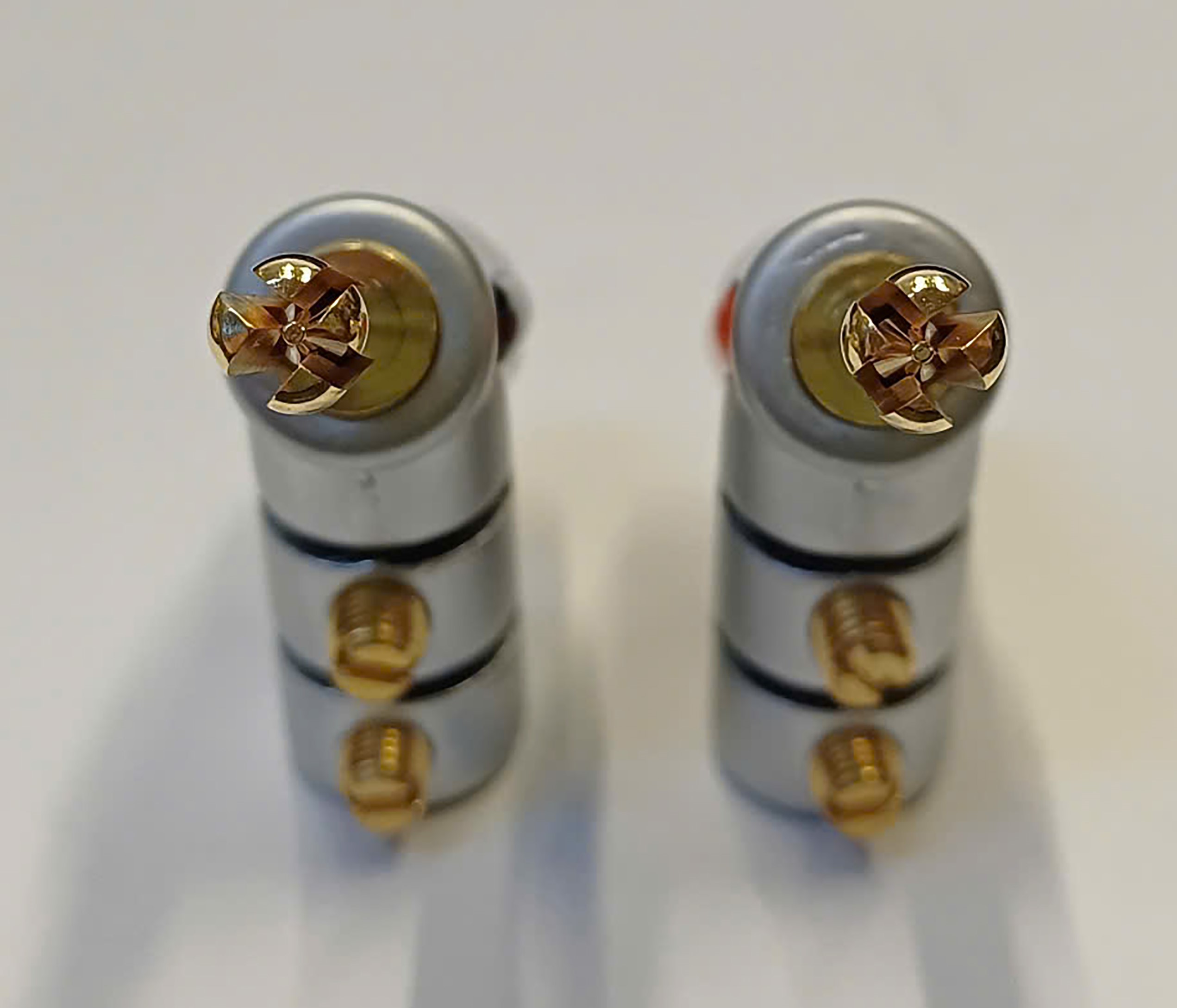 Bắp Chuối Win WS-3580 – Dạng 45° Cao Cấp (Đỏ/Đen)