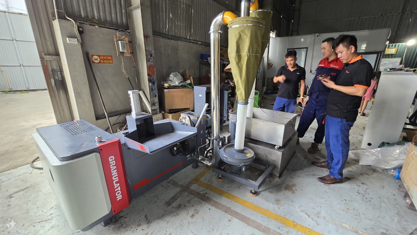 máy tạo hạt nhựa MINI cỡ nhỏ cho tái chế màng nhựa trong sản xuất