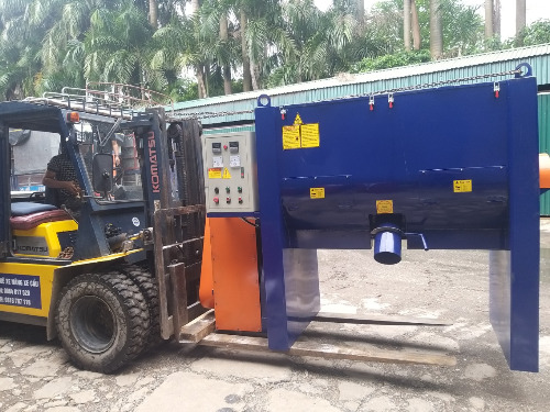 Máy trộn ngang có thể được vận chuyển bằng xe nâng