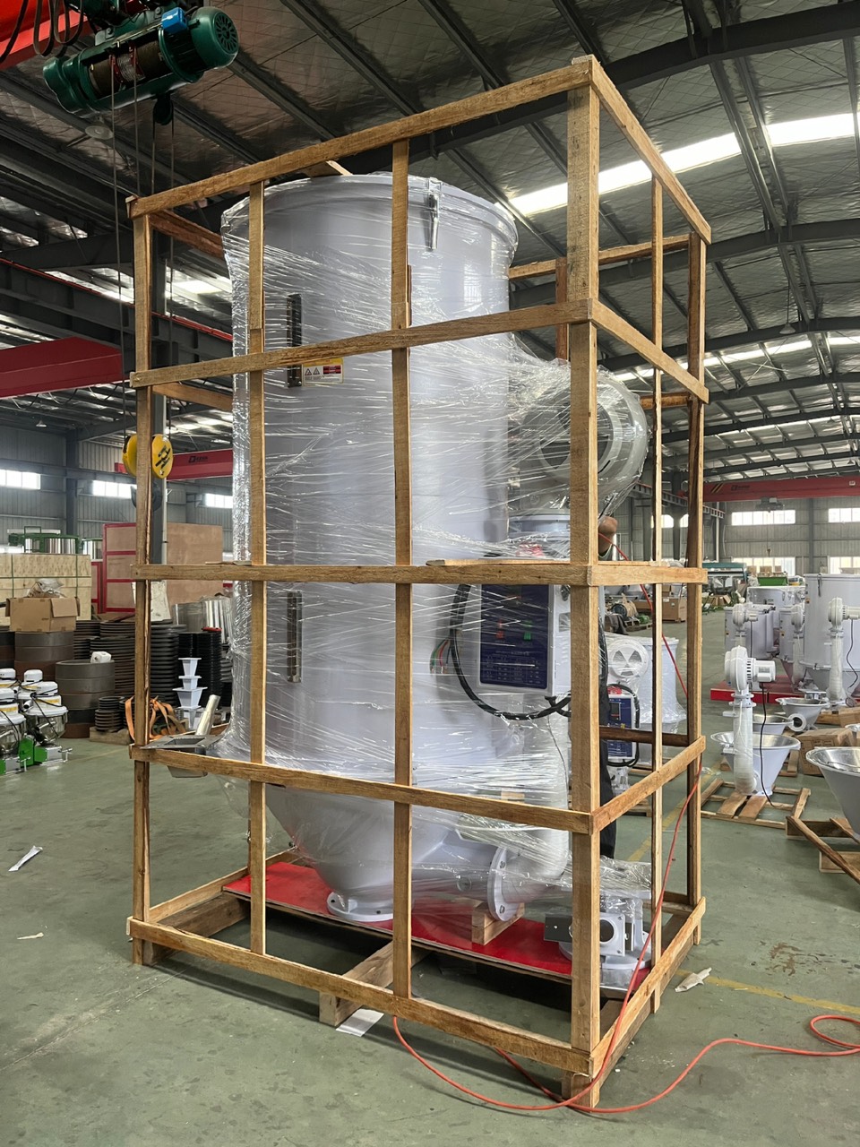 Phễu sấy nhựa 500kg hiện đại trong ngành nhựa