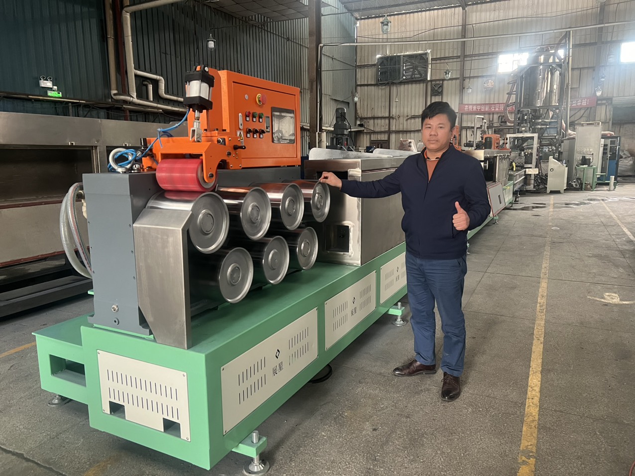 máy cán đai sản xuất đai nhựa