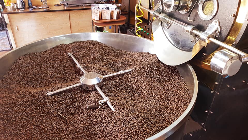 Hạt cà phê nguyên chất là gì? Cách nhận biết, pha và bảo quản đúng chuẩn