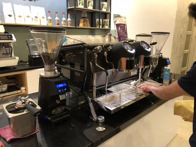 Bảo Dưỡng Máy Pha Cà Phê Đúng Cách Bí Quyết Giữ Độ Bền Lâu Dài