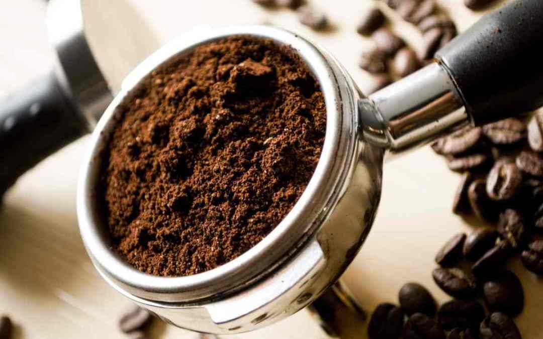 Bột cafe pha máy là gì? Cách chọn chuẩn như barista chuyên nghiệp