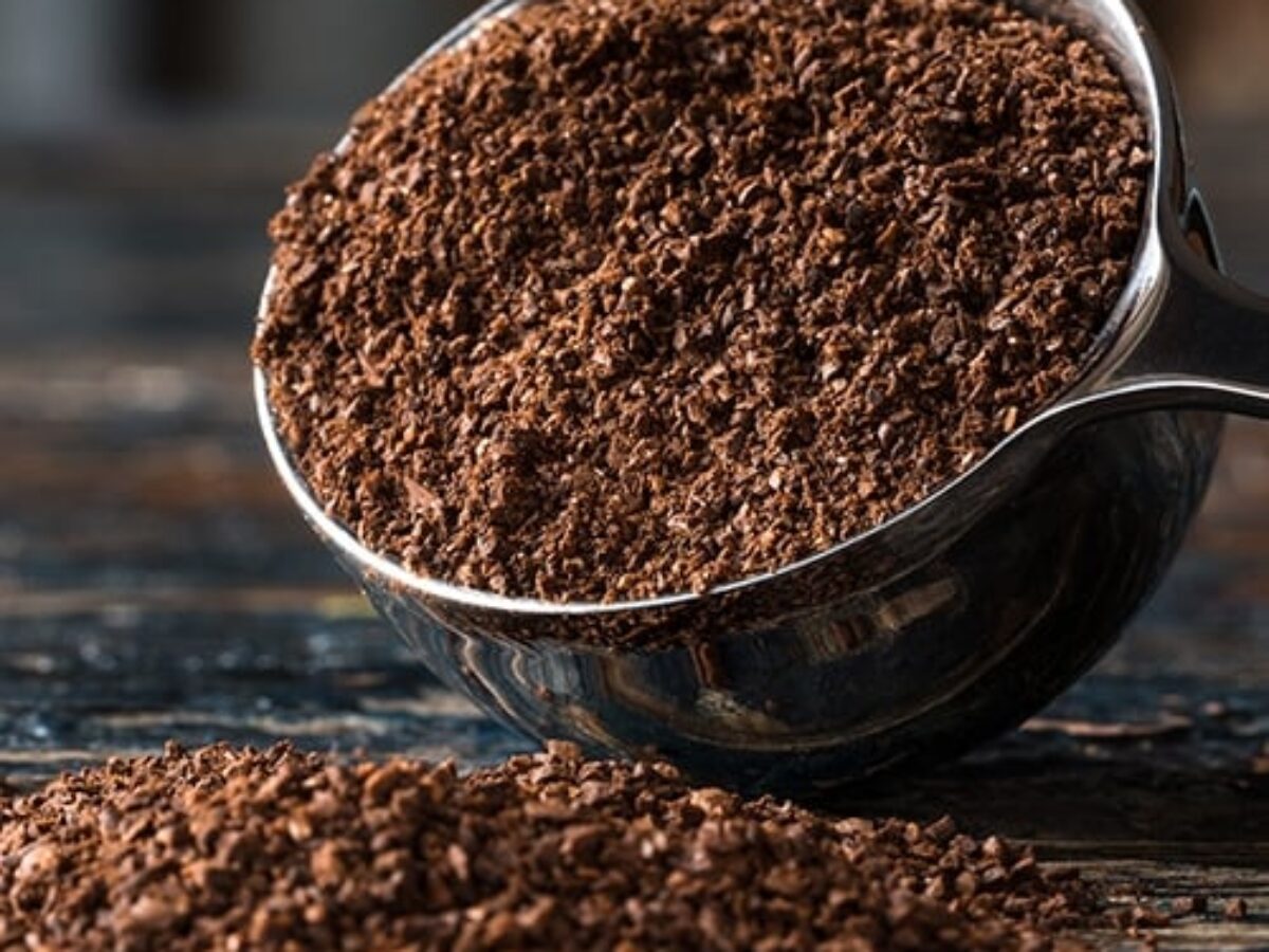 Cà phê đen hòa tan giúp tỉnh táo, tăng năng suất làm việc như thế nào?