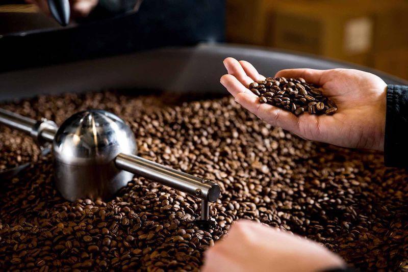 Cà phê nguyên hạt có để được bao lâu? Thời gian sử dụng lý tưởng