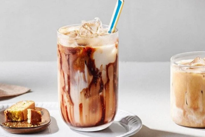 Cà Phê Sữa Chua – Vị Mát Lạnh Cho Ngày Hè Nóng Bức