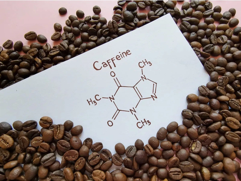 Caffeine là gì? ảnh hưởng của nó đến cơ thể và sức khỏe người dùng