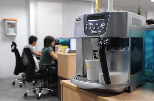 Có Nên Mua Máy Pha Cà Phê Cho Văn Phòng Không?