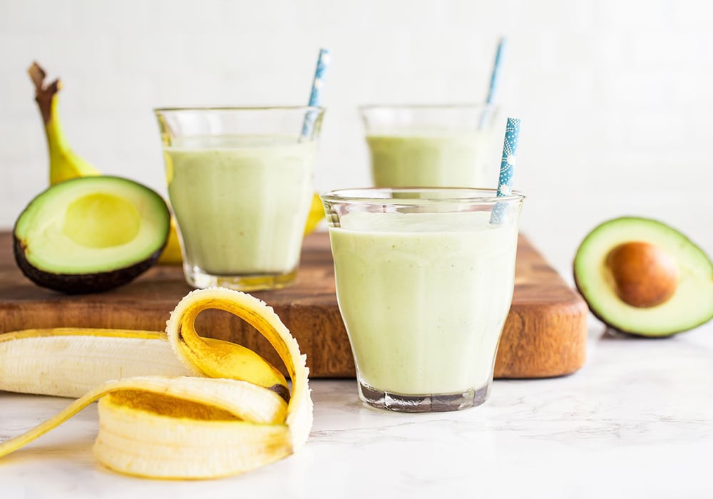 Hướng dẫn làm sinh tố bơ chuối béo ngậy, bổ dưỡng cho mùa hè