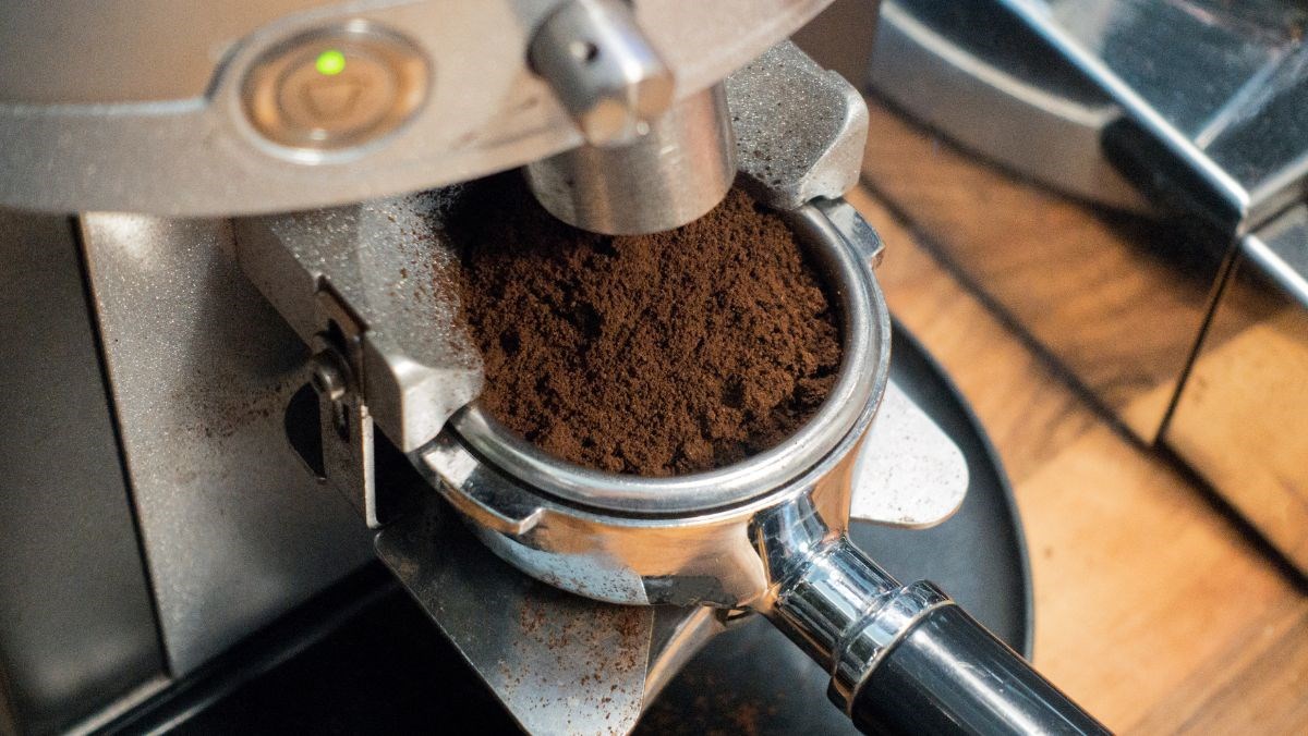 Lợi ích khi sử dụng máy cà phê hạt tại nhà