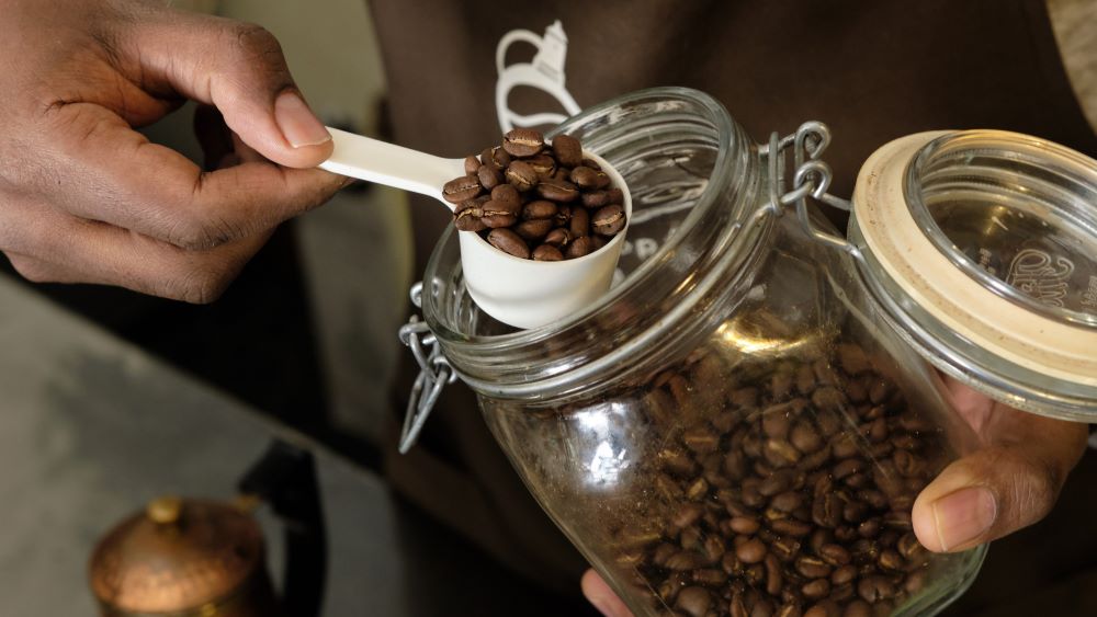 Mẹo bảo quản cà phê hạt rang mộc giữ trọn hương vị lâu dài