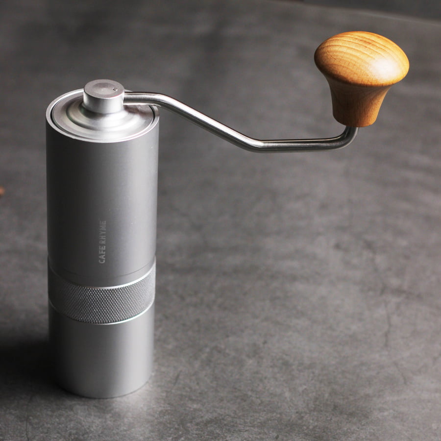 Máy xay cà phê cầm tay cho dân du lịch và những ai yêu thích cà phê di động