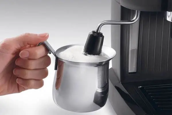 Nguyên nhân gây ra lỗi vòi sữa đánh yếu hoặc không ra hơi