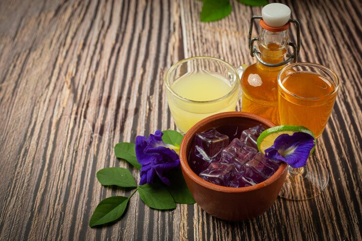 Trà hoa đậu biếc mật ong chanh đồ uống thanh mát, đẹp da cho ngày nắng