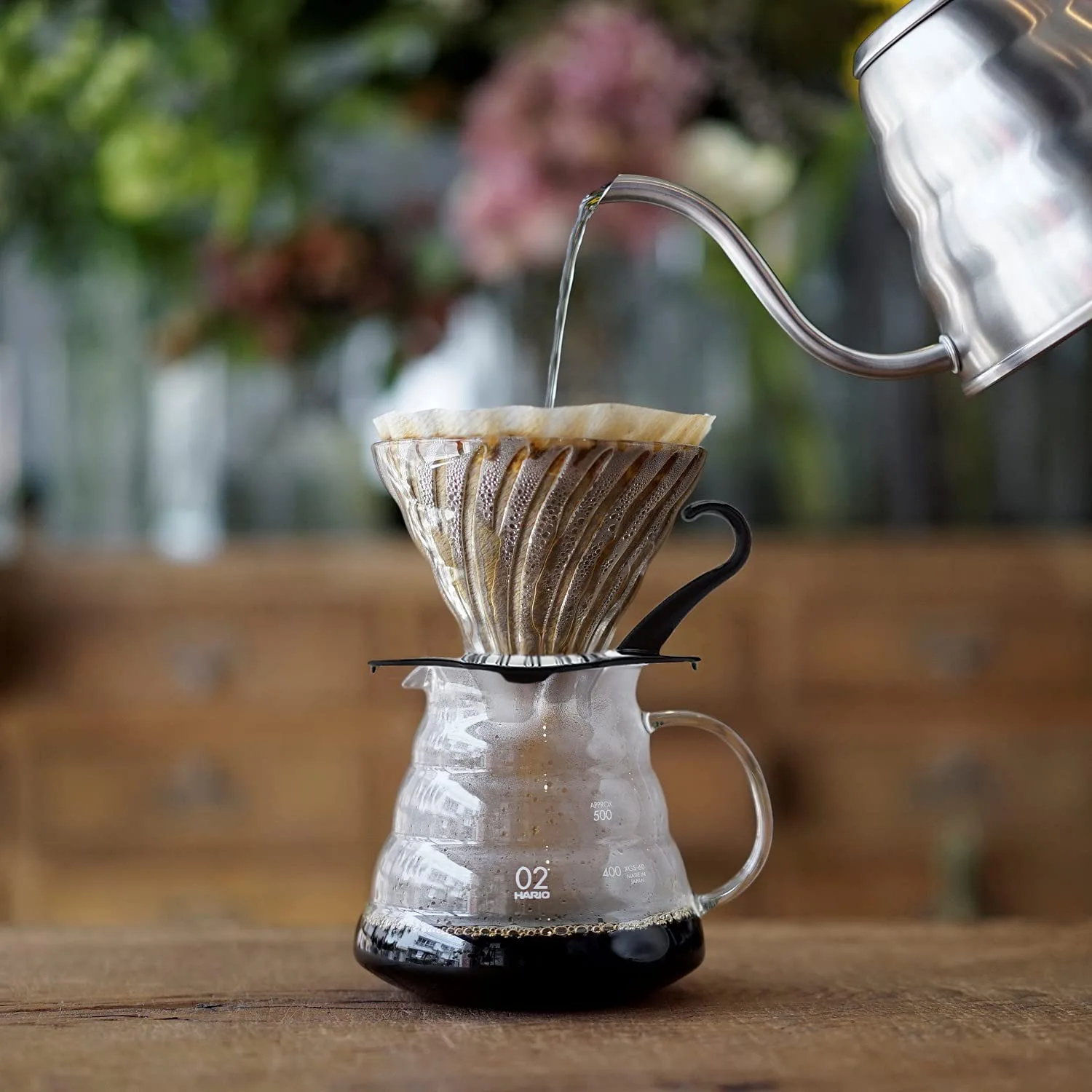 V60: Dụng cụ pha cà phê bằng giấy lọc