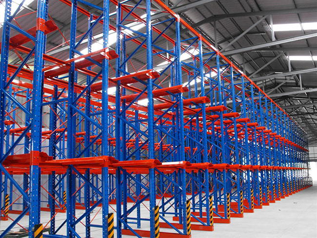 Kệ Drive-in/Drive-thru